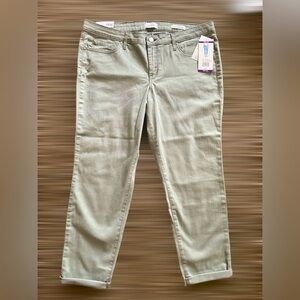 Jessica Simpson Rolled Crop Skinny Jeans Size 14/32 Meadow Green NWT